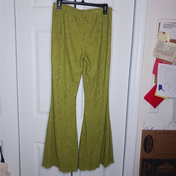 Wild Fable High Waisted Ribbed Flare Leg Pants Sz Medium - Picture 3 of 7